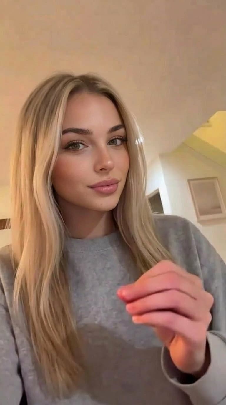 Freya Roberts